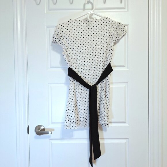 Laura Petite Black and White Polkadot top - Picture 9 of 10